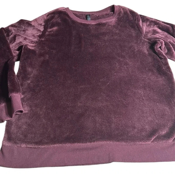 Gaiam burgundy oversized sweater,women,lux faux fur pullover,rib,PTP 24” - Picture 12 of 13